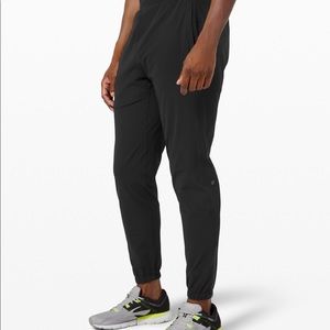 Men’s Lululemon Surge Jogger Size Large